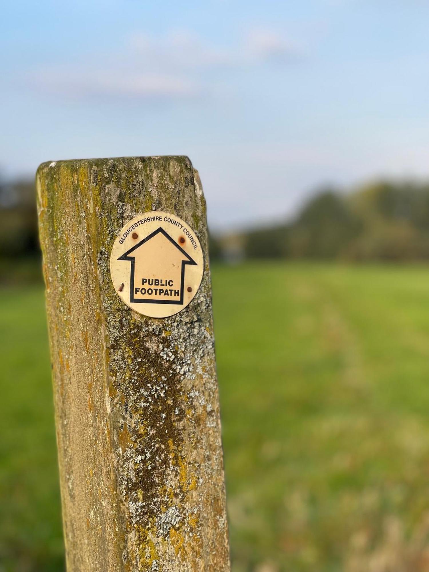 Severnside Boat And Caravan Park Gloucestershire - Caravan 1 Deerhurst Exterior photo